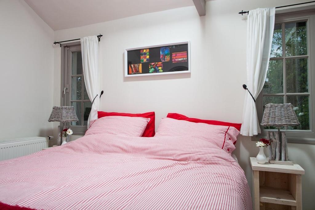 In D'Ouwe Vlaamse Schuur Bed & Breakfast Ossendrecht Exterior photo