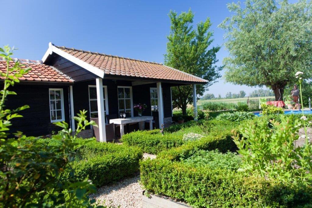 In D'Ouwe Vlaamse Schuur Bed & Breakfast Ossendrecht Exterior photo